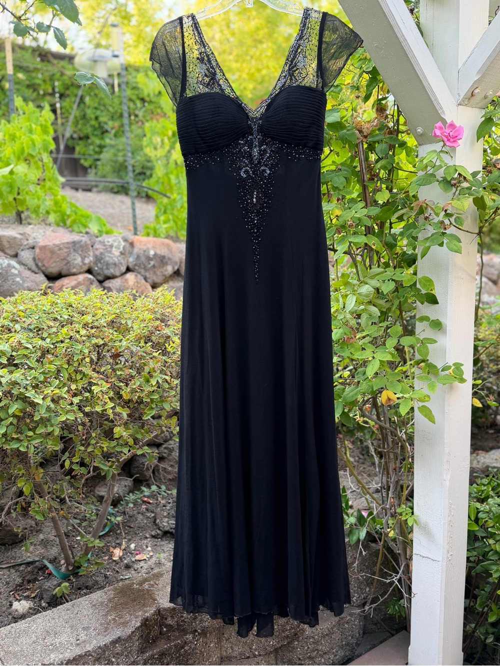 Elegant Black Lace-Accent Evening Dress